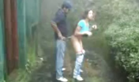 19 yaşındaki Rus kam kız bedava sex filimleri kedi oynamak