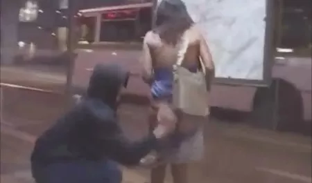 Arasında hayvan seks hikayeleri Finlandiya taksi çocuk Fucks dick