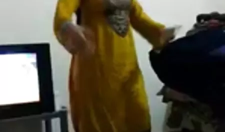 Lateks bebek delik siyah pprno film Dong ile doldurulmuş