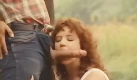 Gözlüklü sürtük olgun fuck seviyor animal hayvan pornosu
