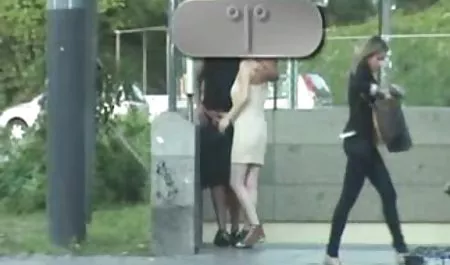 Bi-bi-si özlem bikini yabancı porn TV canlı sıkı VAG