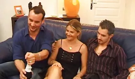 Anne erotik konulu film kızı Beceremez Üvey baba banyo