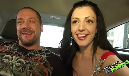 Seksi amatör MİLF eğlence konulu lezbiyen film var