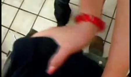 (Yönetici)patronum tarafından klasik seks güçlü handjob