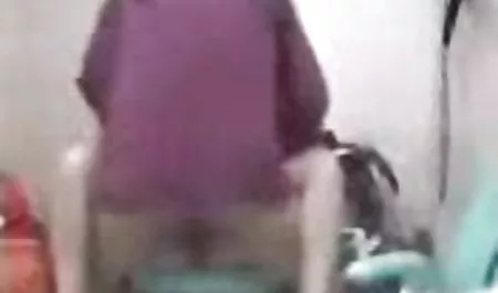 Genç hayvan insan porn Mormon göğüsleri meshetti