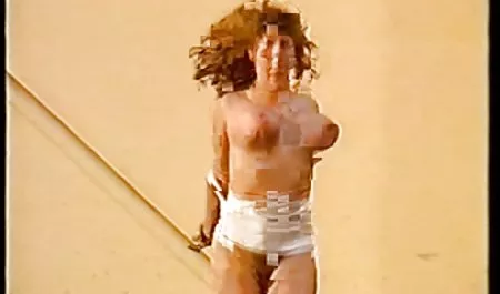 Genç ve yaşlı erkekler türk seksi izle Partisi-MİLF seks havuz ikna sperm